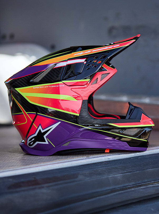 alpinestar dirt bike helmets Alpinestars Supertech M10 Limited Edition Daytona SX Helmet Surface curvature promotes reduced friction on impact MX Helmets