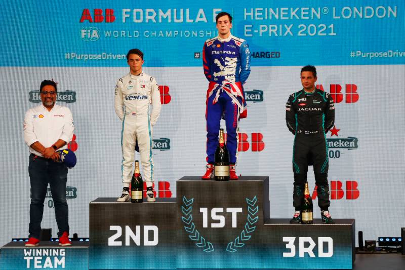ALPINESTARS PODIUM LOCK-OUT AS HARD-CHARGING ALEX LYNN STRIKES ON HOME SOIL TO WIN FORMULA E E-PRIX OF LONDON ROUND 13 RACE IN ENGLAND