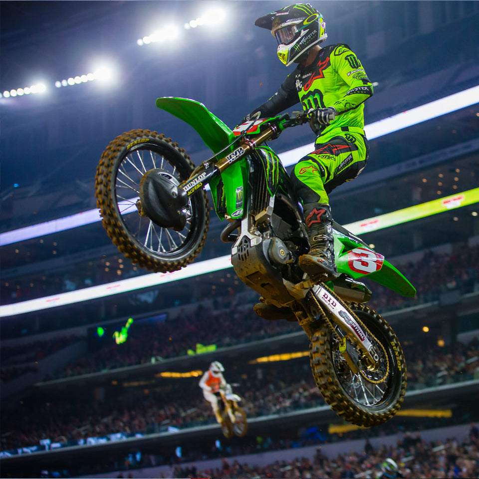 Eli Tomec races to 450SX crown in Texas
