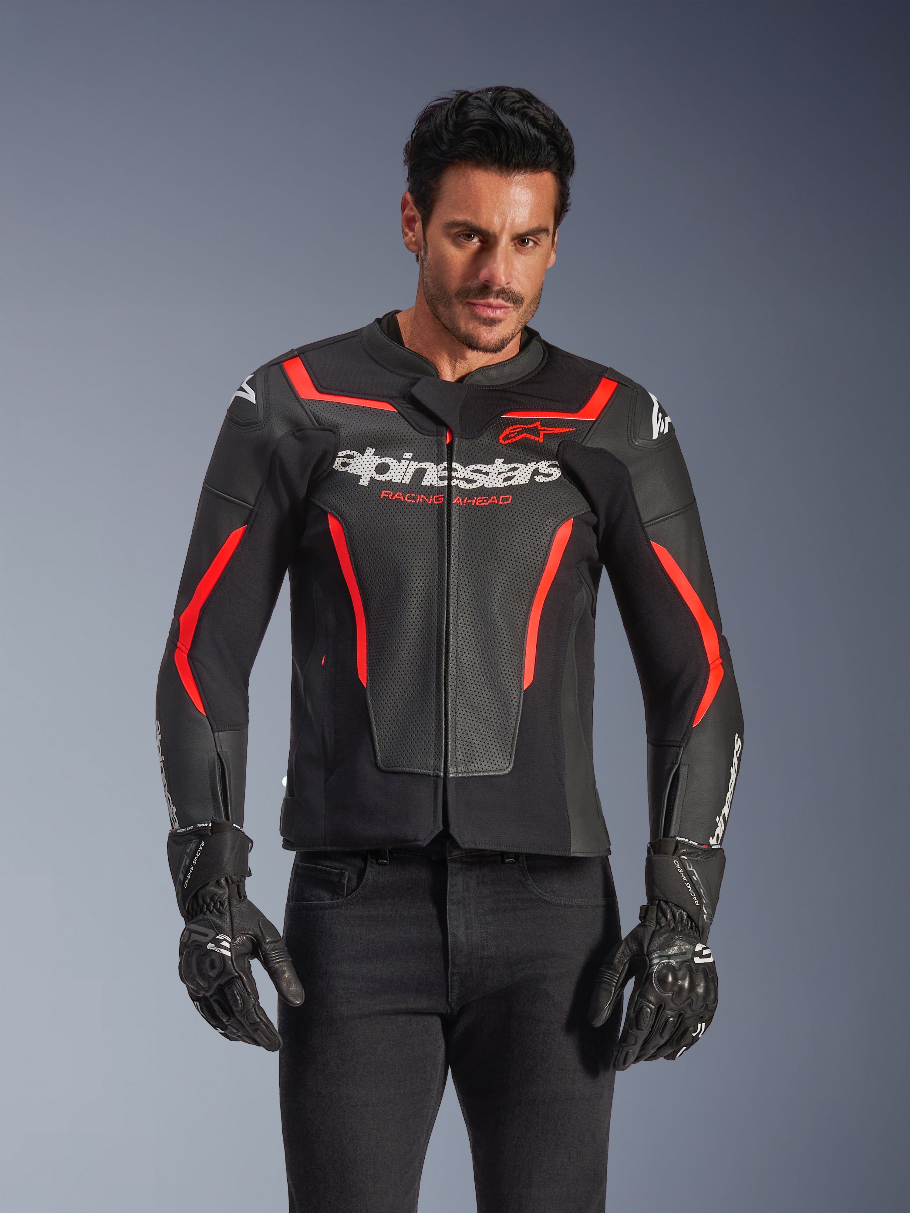 GP FORCE LEATHER JACKET アルパインスターズ　50サイズ GP Force V2 Air Leather - Motorcycle Jacket | Alpinestars®