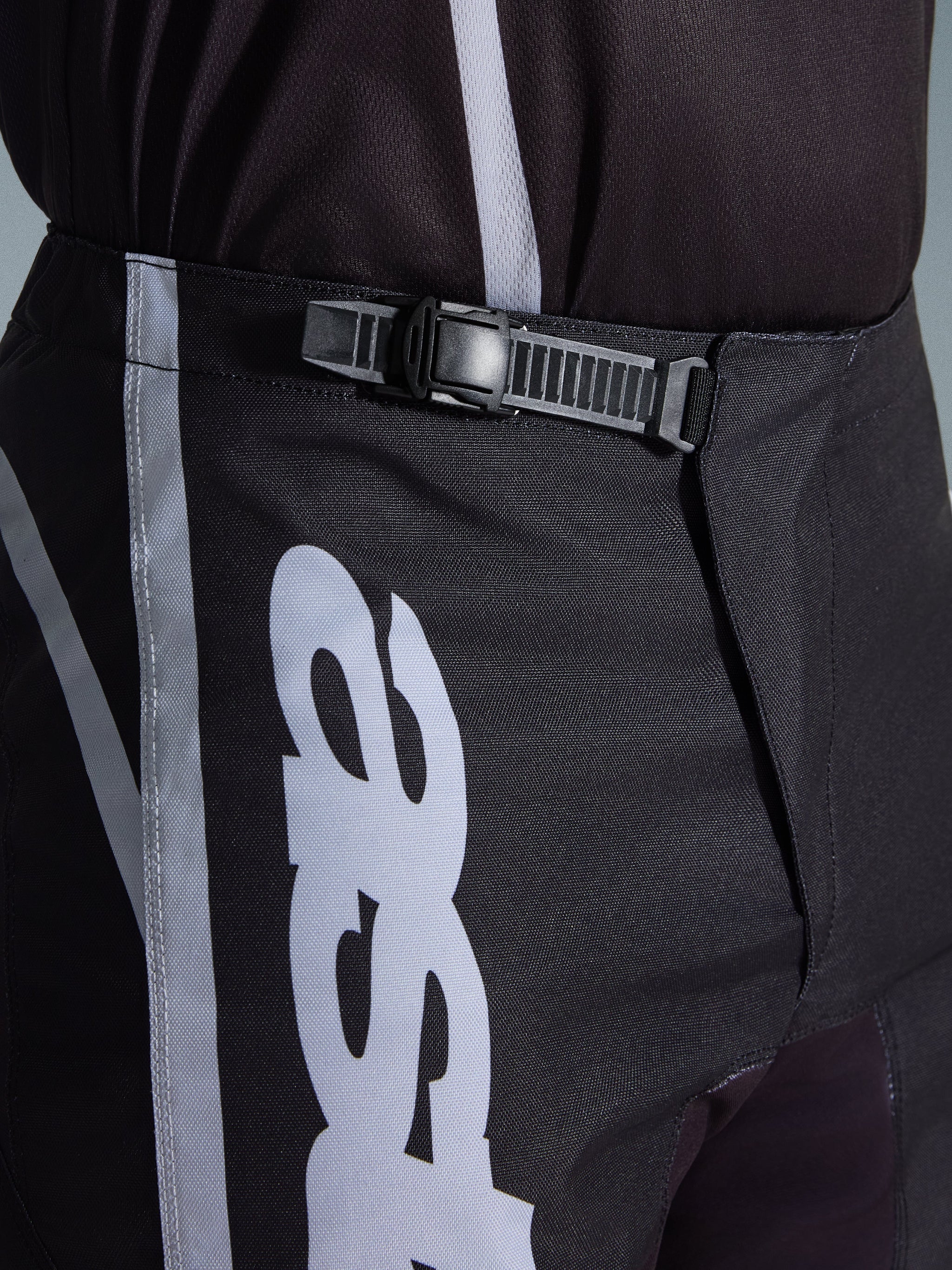 2026 Fluid Apex Pantalons