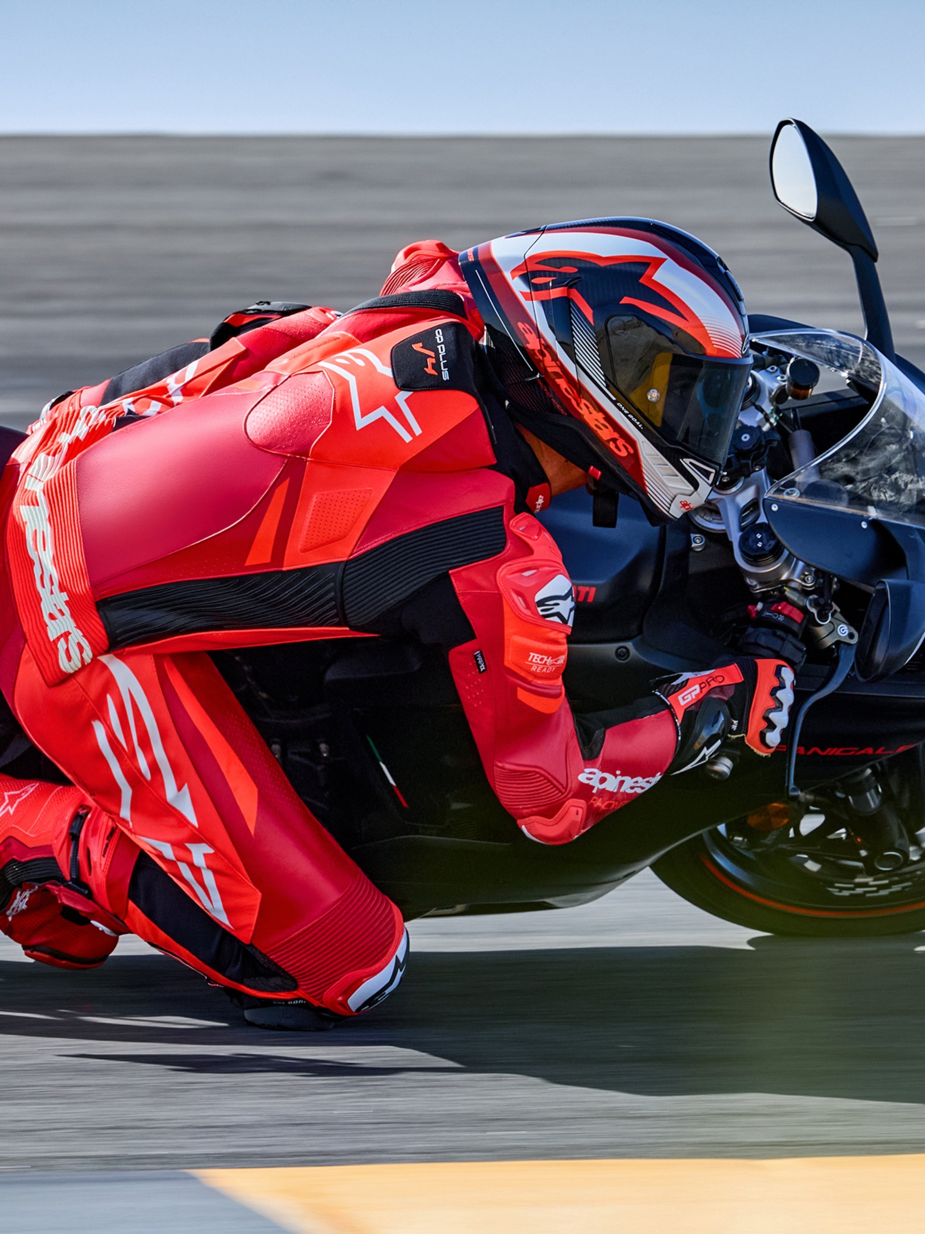 Gp Plus V4 Sprint 1Pc Leather Suit - Motorcycle Suits | Alpinestars®